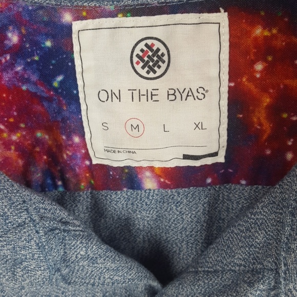 On The Byas Button Up Top - Picture 5 of 8
